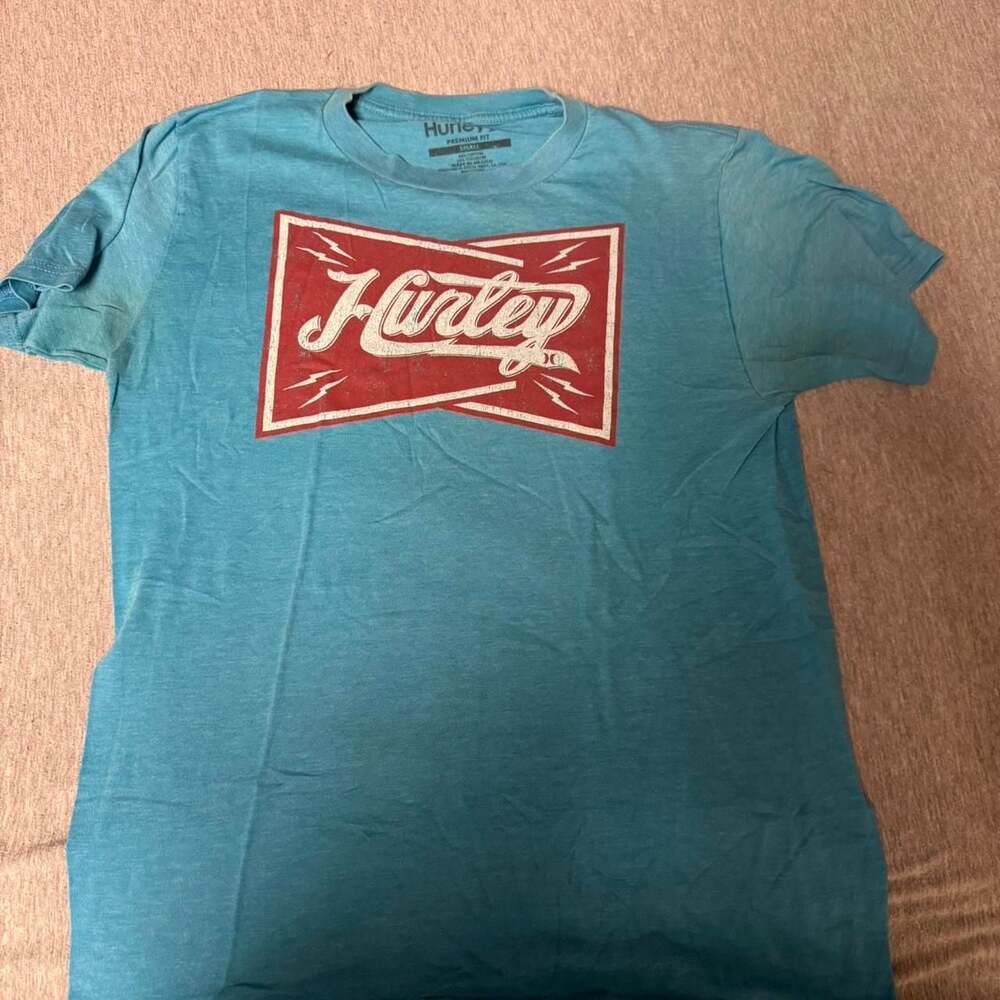 Hurley Premium Fit Logo T-Shirt Small